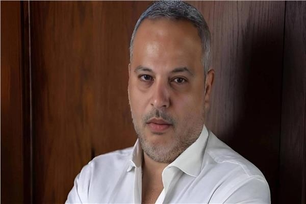 «الناس بتعمل شغلها».. تامر عبدالمنعم يدافع عن الصحفيين