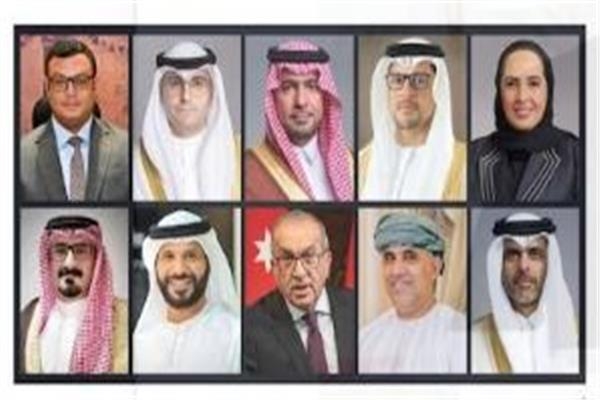 وزير الإسكان ضمن قائمة «فوربس» لأبرز 10 مسؤولين حكوميين