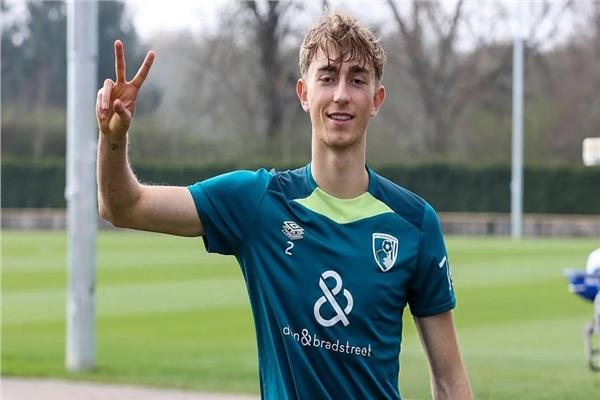 ريال مدريد يحسم صفقة التعاقد مع المدافع هويسن