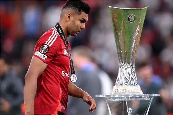 كاسيميرو يعجز عن إضافة لقب الدوري الأوروبي لسجله التاريخي