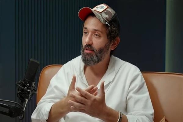 «كريم محمود عبد العزيز» يكشف كيف أنقذه وحيد حامد من الاكتئاب؟