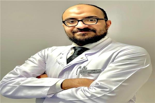 إنجاز مصري عالمي جديد في علاج الانزلاق الغضروفي بدون جراحة بقيادة الدكتور أحمد رأفت السيد