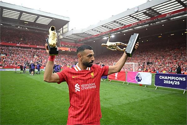 وزير الرياضة يهنئ محمد صلاح بتتويجه هدافاً للدوري الإنجليزي