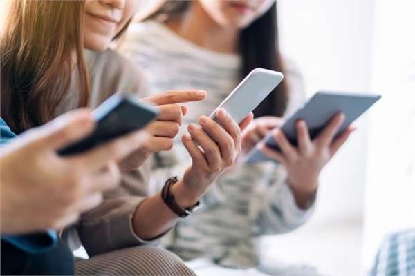 دراسة تحذر من تأثر صحة المراهقين بالعادات الطفولية
