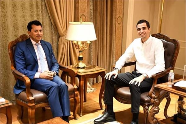 وزير الرياضة يستقبل بطل مصر في الاسكواش