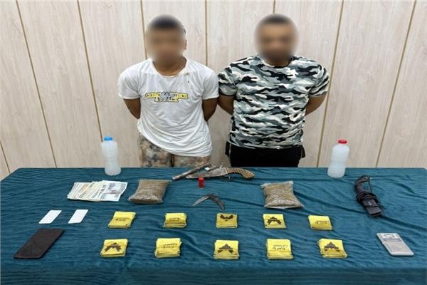 القبض على مسجلين خطر بحوزتهم 2 كيلو استروكس بالمعصرة