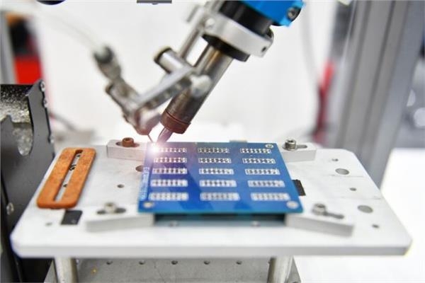 TSMC تخطط لتحويل الإمارات إلى مركز عالمي لصناعة الرقاقات