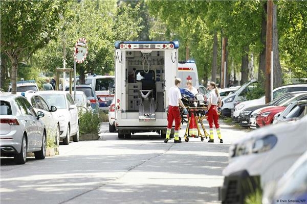 حداد في النمسا على قتلى المدرسة والعثور على قنبلة بمنزل مطلق النار