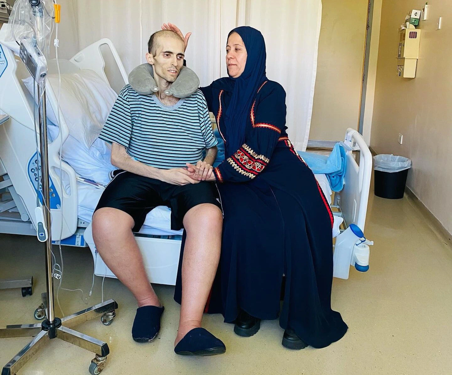 بعد معاناة مع السرطان.. وفاة 'ملك جمال الأردن'