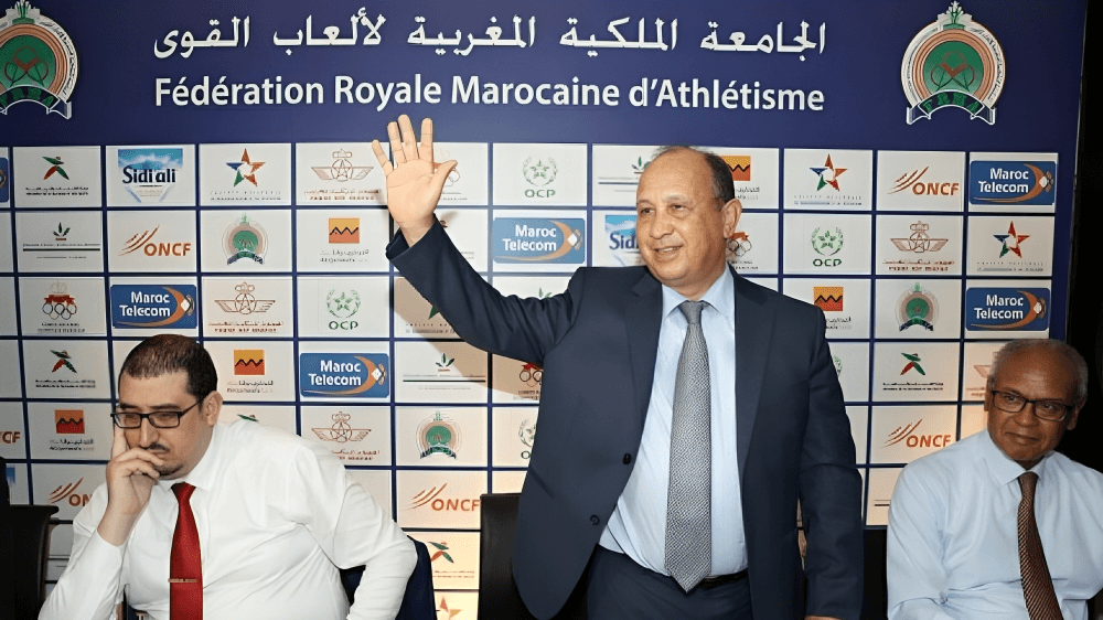 عبد السلام أحيزون.. بعدما 'تكردع' من اتصالات المغرب.. تصاعد المطالب بإقالته من رئاسة جامعة ألعاب القوى