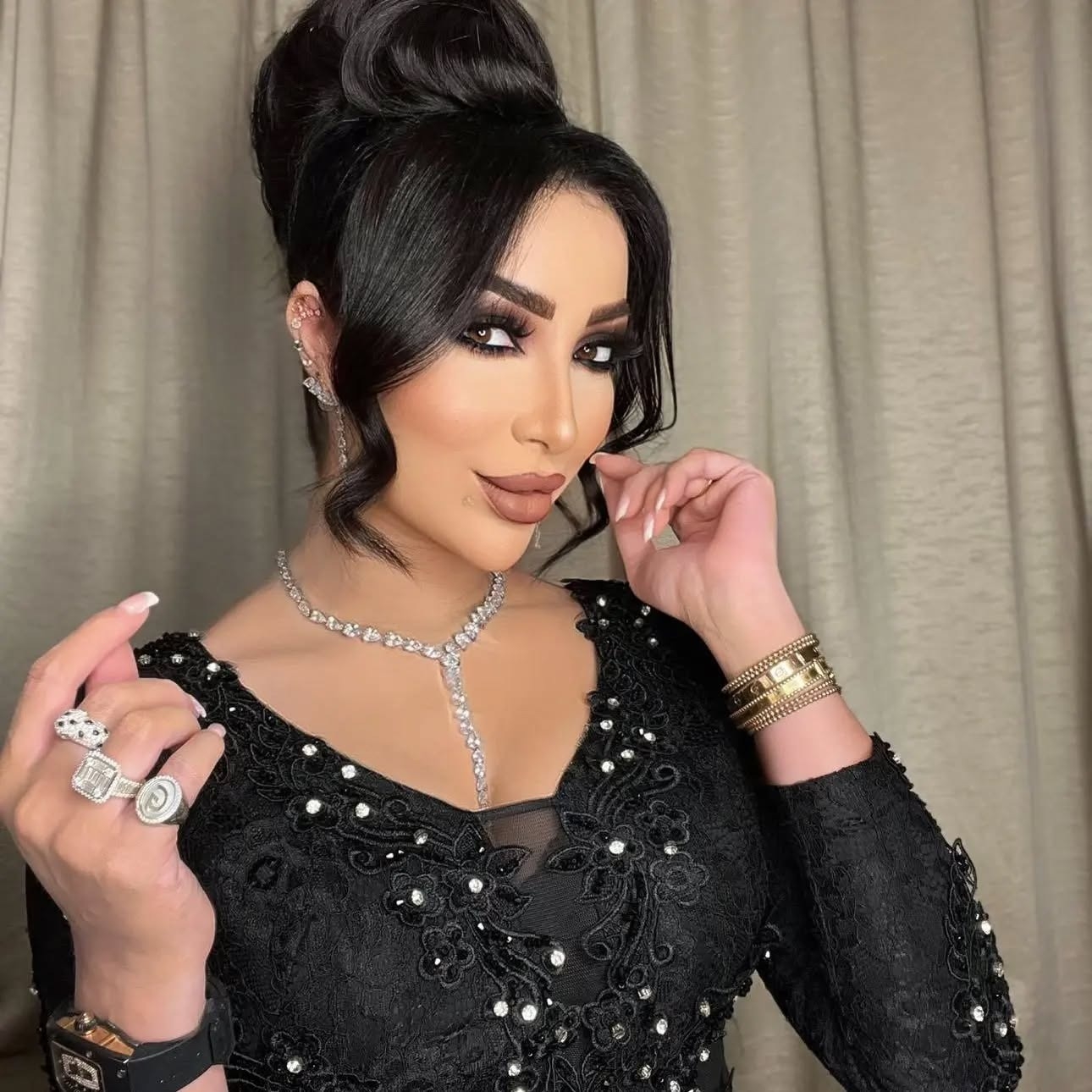 دنيا بطمة تعود للساحة الفنية بحفل غنائي في الدار البيضاء وفيلم سينمائي جديد