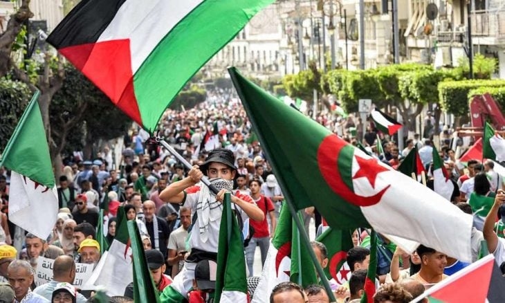 الجزائر تمنع مسيرة تضامن مع غزة.. والنظام العسكري يكشف وجهه الحقيقي في دعم قضية فلسطين