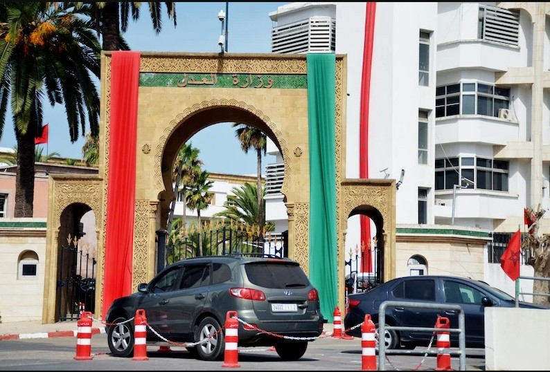 من امتحانات المحاماة إلى فضيحة الماستر المزور.. وهبي تحت نيران الإنتقادات