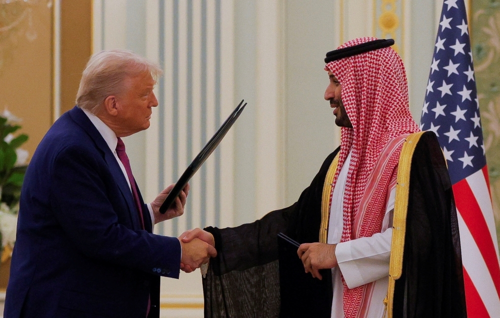 زيارة ترامب إلى السعودية تنتهي بصفقة أسلحة هي 'الأكبر في التاريخ'