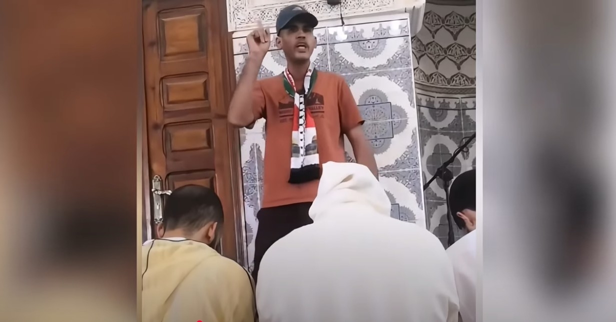جدل واسع في طنجة بعد اقتحام شاب أحد المساجد لمهاجمة العلماء بزعم 'التخاذل عن نصرة غزة'