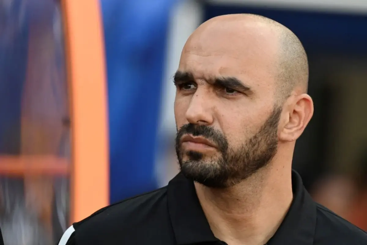 الركراكي يتوجه إلى فرنسا لحسم ملف نجم مغربي قبل معسكر يونيو