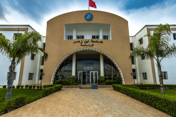 إعفاء رئيس جامعة ابن زهر على خلفية فضيحة 'بيع الشهادات' وفتح تحقيقات موسعة بأكادير