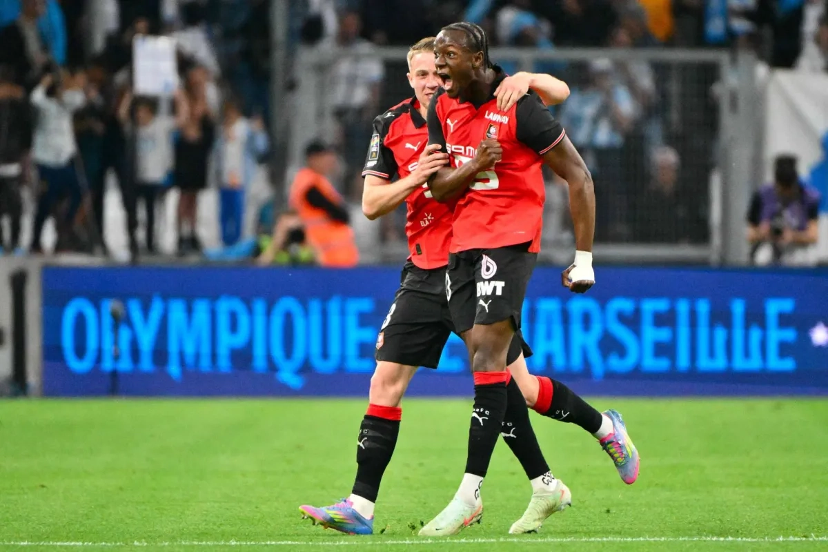 الدوري الفرنسي: رينس يبقي على آماله في تفادي الهبوط