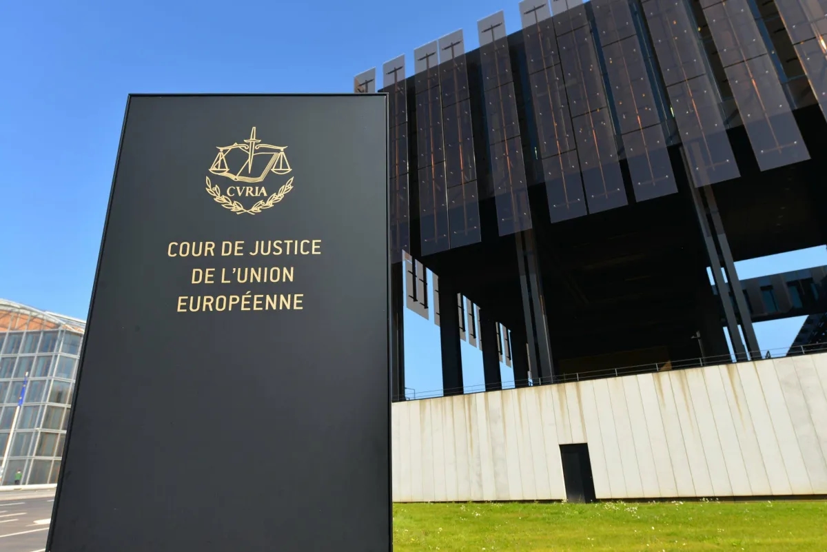 «العدل الأوروبية» توجه ضربة قضائية ضد «محكمة كاس»... وتُضعف موقفها