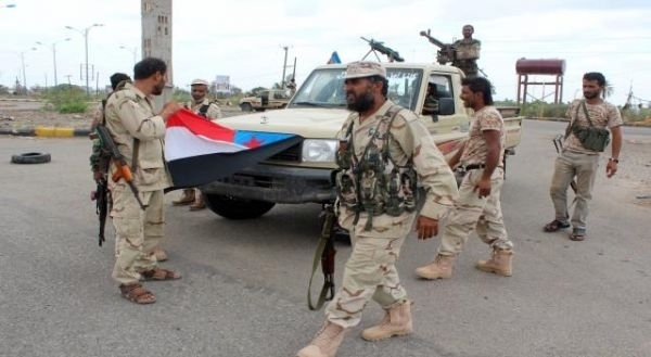 عسكري سابق يكشف تفاصيل مداهمة صادمة لمنزله في عدن