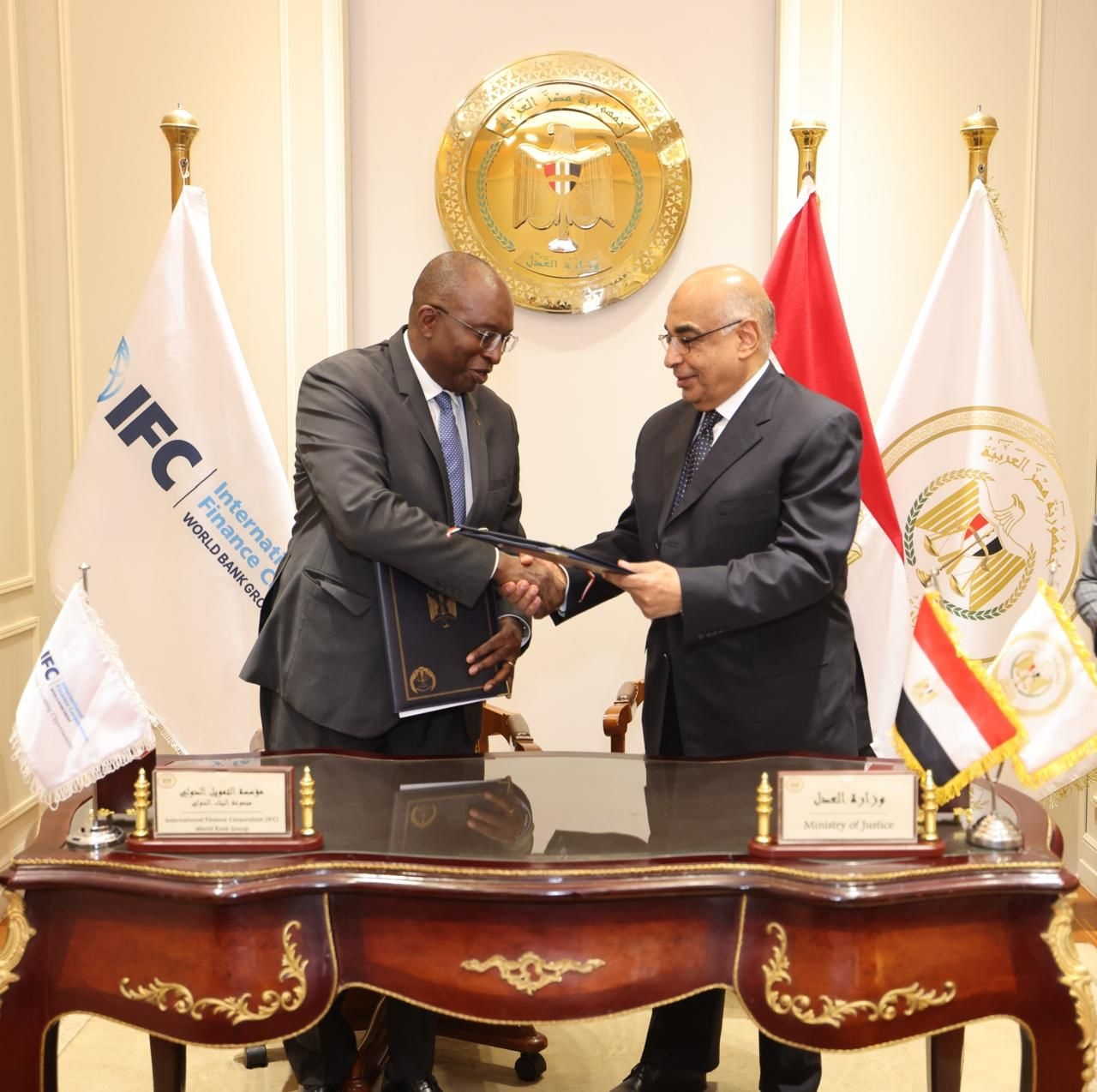 بالتعاون مع مؤسسة التمويل الدولية.. وزيرا العدل والتخطيط يشهدان توقيع مذكرة تفاهم لإطلاق منظومة الإنذار المبكر للشركات الصغيرة والمتوسطة