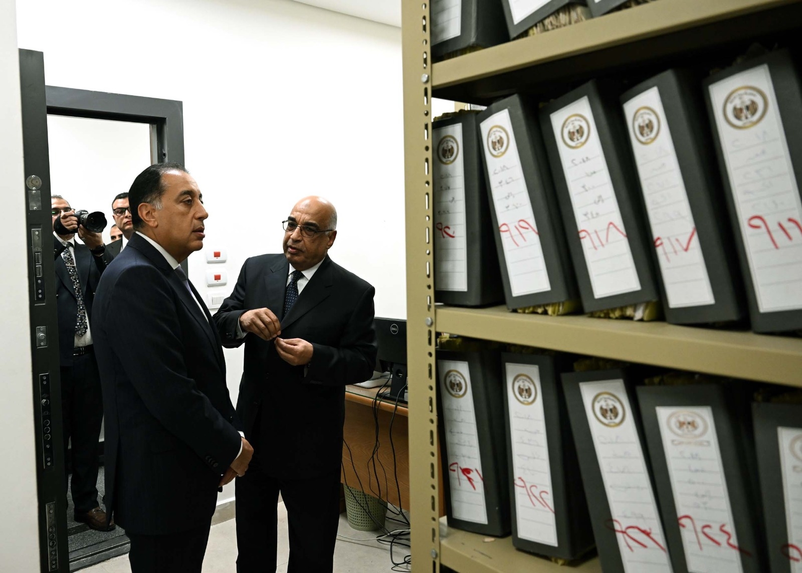 رئيس الوزراء يفتتح مكتب خدمات الأجانب في العاصمة الإدارية