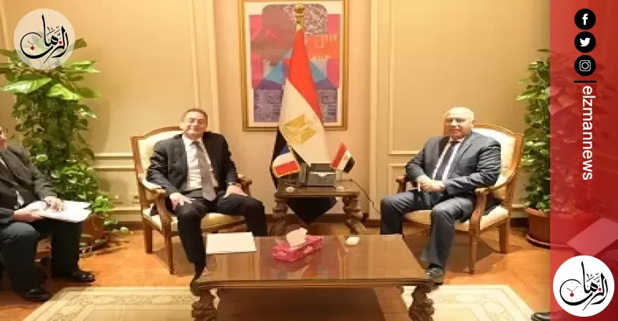 وزير النقل والسفير الفرنسي يبحثان المخطط الزمني لإنشاء مجمع ألستوم الصناعي