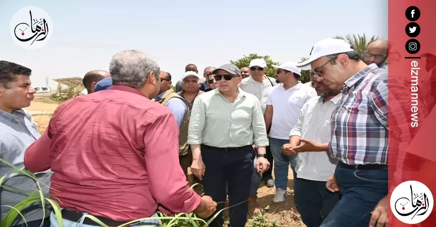 وزير الري يتفقد موقع المنطقة التجريبية لاستخدام الرى الحديث فى مزارع قصب السكر بأسوان