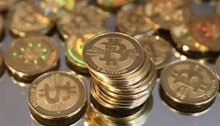 تراجع سعر البيتكوين بعد تأجيل قرار صناديق الريبل والدوغ كوين من قبل هيئة الأوراق المالية الأمريكية