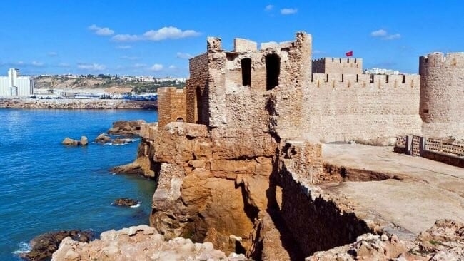 معالم تاريخية تحتضر في انتظار رحمة السماء لإنقاذها، و وزارة الثقافة تتفرج