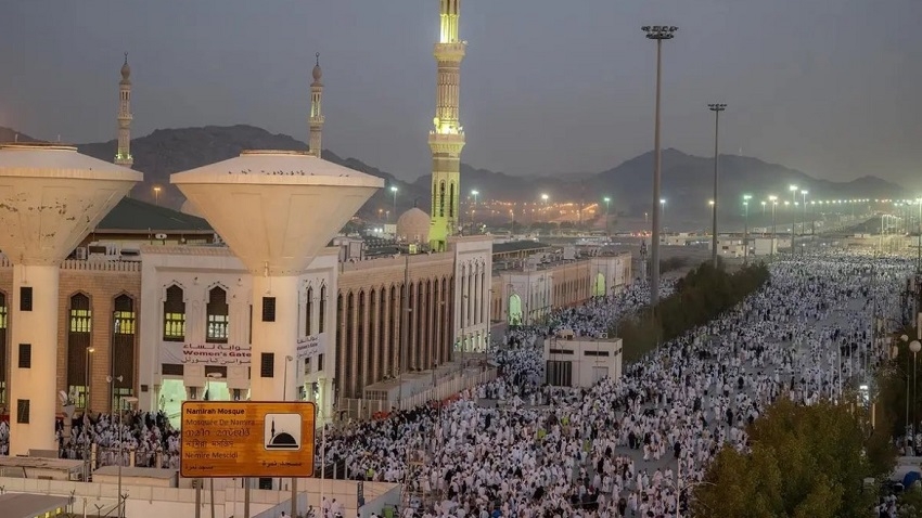السعودية تترجم خطبة عرفة إلى 35 لغة بحج 1446هـ.. وتقنيات متطورة لضمان راحة الحجاج