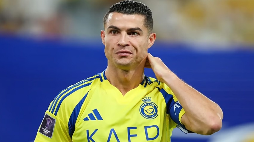 هل يرتدي كريستيانو رونالدو قميص الوداد في كأس العالم للأندية؟ مفاجأة الموسم تلوح في الأفق
