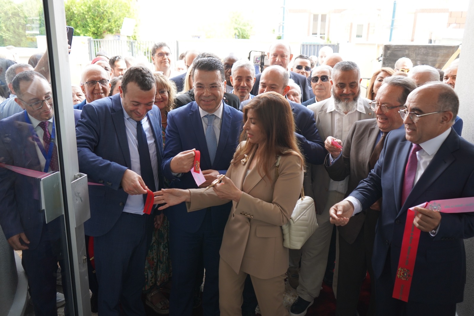 افتتاح قنصلية مغربية جديدة في مونت لا جولي بفرنسا لتقريب الخدمات من 150 ألف مغربي (+ صور و فيديو)