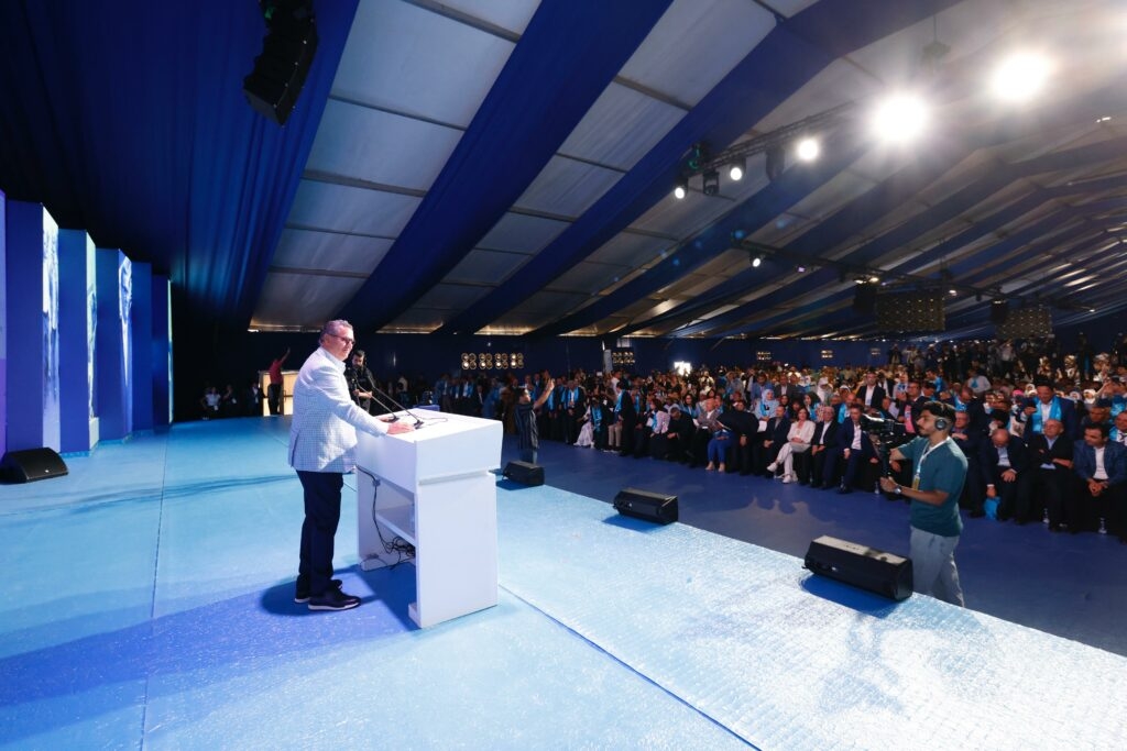 عزيز أخنوش يؤكد من أكادير: المغرب يعيش ثورة اجتماعية ومؤشرات الاقتصاد إيجابية