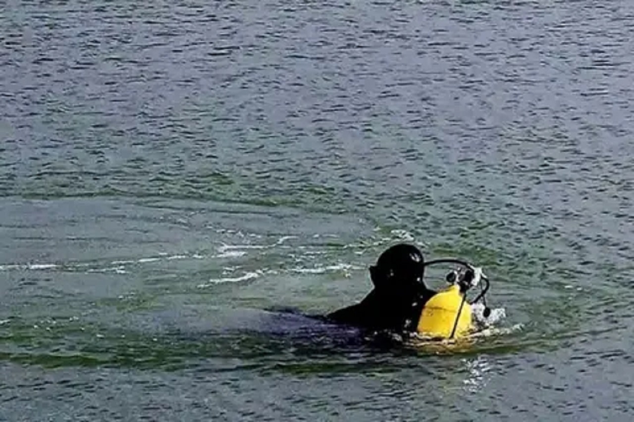 حادث مأساوي يودي بحياة شقيقتين أمام أعين والدهما