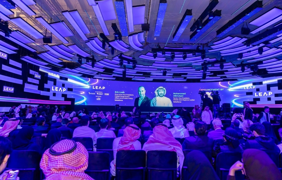 سيلزفورس توسع آفاقها في السعودية.. استثمار بـ 500 مليون دولار لدعم ابتكارات الذكاء الاصطناعي