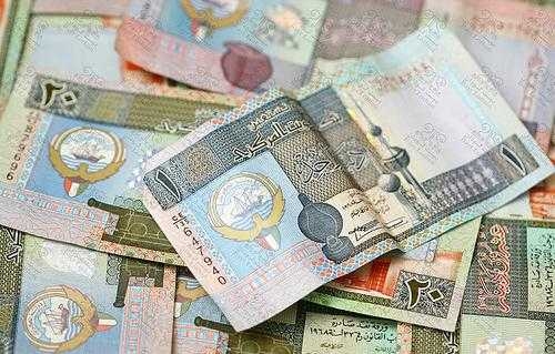 سعر الدينار الكويتي مقابل الجنيه اليوم الخميس في البنوك المصرية