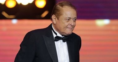 طارق الشناوي يتساءل: هل تستحق ملايين الدنيا أن يتم التشهير بالفنان الذي أسعدنا وملأ حياتنا بهجة؟