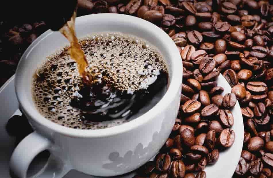 كيف يؤثر فنجان القهوة الصباحي على مزاجك؟