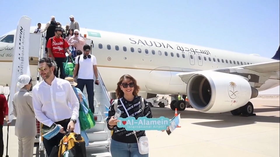 رئيس المصرية للمطارات يتفقد مطاري العلمين ومرسي مطروح