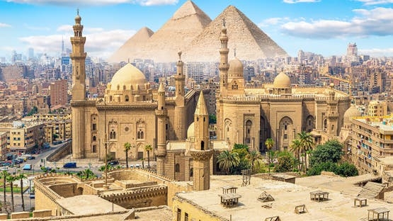الأموال الساخنة تواصل التدفق في مصر رغم التوترات بالمنطقة