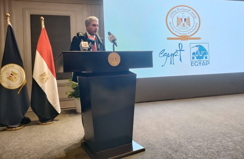 وزير السياحة يطلق رسميا منصة التدريب الإلكترونية لتأهيل العاملين بالقطاع السياحي