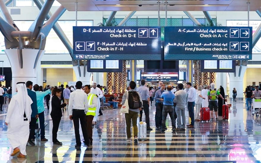 مطارات سلطنة عمان تستقبل 1.1 مليون مسافر خلال يونيو 2025 بزيادة 2%