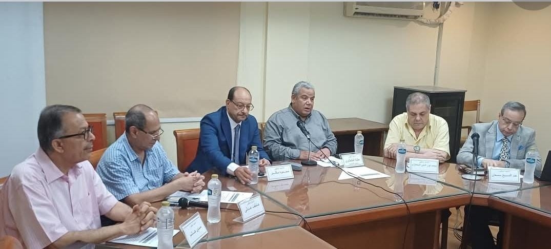'ترشيد مياه النيل والحفاظ عليها من التلوث' مائدة مستديرة بالأعلى للثقافة