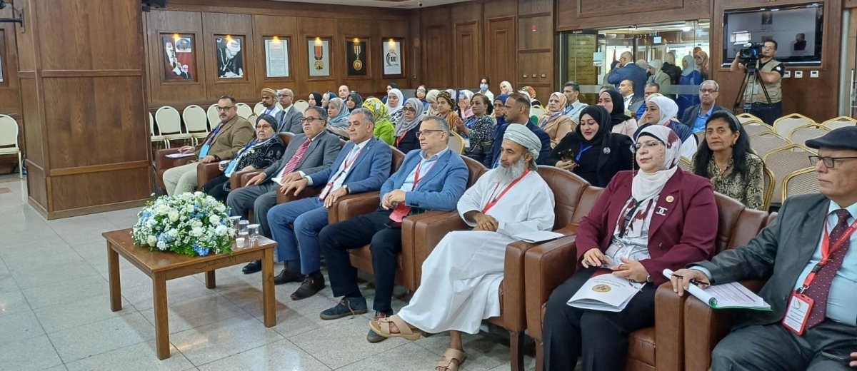 المؤتمر الدولي الأول لدائرة المكتبة الوطنية يواصل جلساته