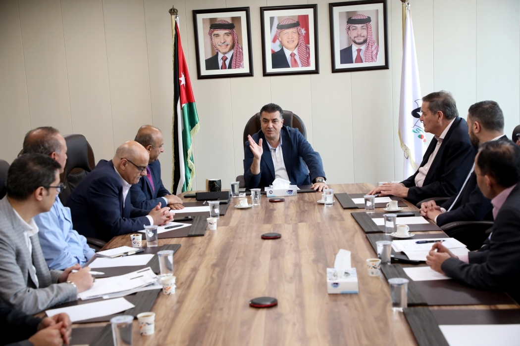 الزراعة وهيئة الطاقة الذرية تبحثان ضمان خلو الإرساليات الزراعية من الآفات