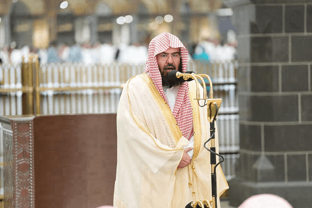 السديس :تمسكوا بالكتاب والسنة وابتعدوا عن الابتداع والإحداث في الدين واجتنبوا الظلم والآثام