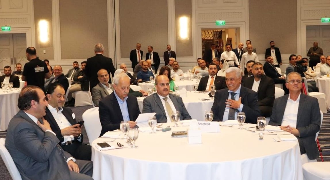 أبو السمن: الحكومة معنية بدعم الصناعة المحلية ومنح منتجاتها أفضلية في المشتريات الحكومية