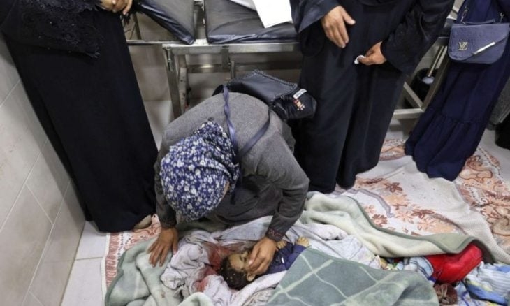 'مجازر العائلات'.. جيش الاحتلال الإسرائيلي يقتل 22 فلسطينيا بأنحاء غزة