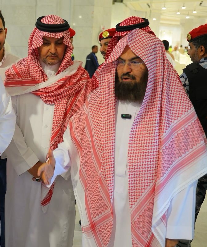 السديس : "روبوت منارة" أيقونة الذكاء الاصطناعي لتعظيم التجربة الذكية لضيوف الرحمن وايصال رسالة الحج الوسطية للعالم